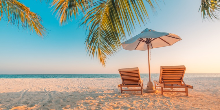 holiday-beach.jpg holiday-beach.jpg